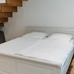 Feel-good House - Roof Terrace & Parking Included 度假居