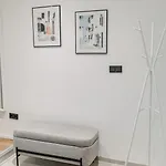Feel-good House - Roof Terrace & Parking Included 多瑙河畔诺伊堡