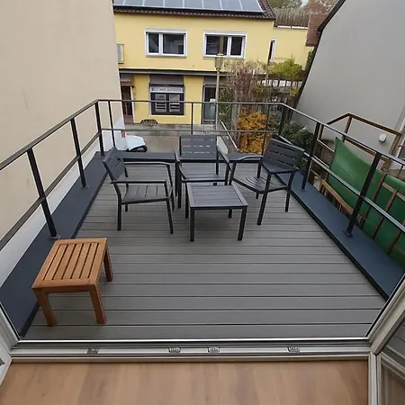 Vakantiehuis Zentrales Stadthaus Mit Dachterrasse & Parkplatz